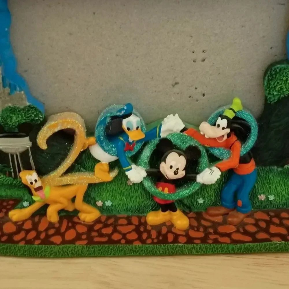 Walt Disney Word 2000 Photo Picture Frame 3D Textured